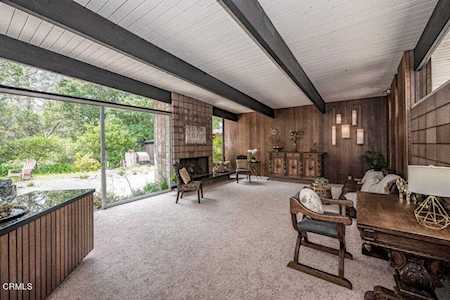 4749 Rosebank Dr La Canada Flintridge, CA 91011