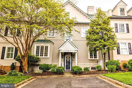 4 Piedmont Dr Middleburg, VA 20117