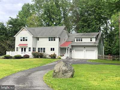 670 W Central Ave W Davidsonville, MD 21035