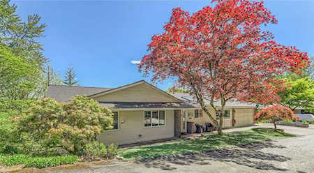 5507 NE 190th St Kenmore, WA 98028