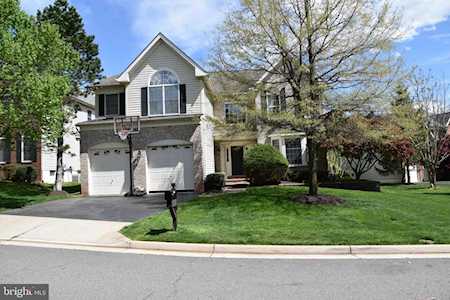 13355 Horsepen Woods Ln Herndon, VA 20171