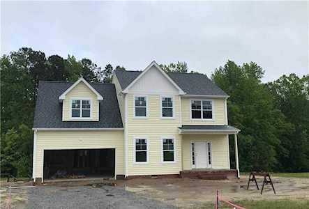 33141 Sandy Creek Dr Franklin, VA 23851
