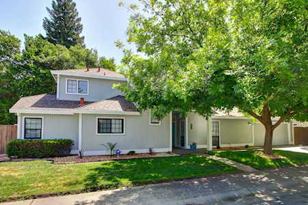 7175 Snow River Way Sacramento, CA 95831