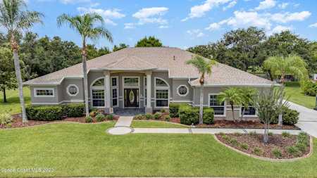 1041 Stratford Place Melbourne, FL 32940