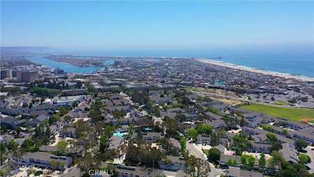 16 Tribute Ct #298 Newport Beach, CA 92663