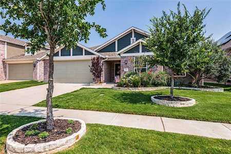 1813 Drover Creek Road Aubrey, TX 76227
