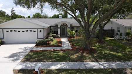 1932 Cloverdale Ct Lutz, FL 33549