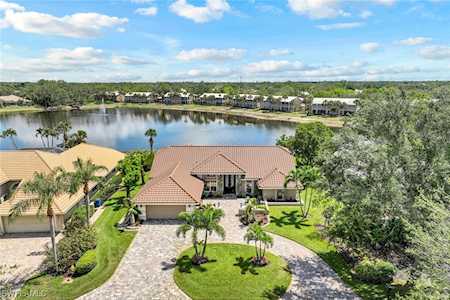 3730 Lakemont Dr Bonita Springs, FL 34134