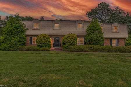 4132 Country Club Circle Virginia Beach, VA 23455