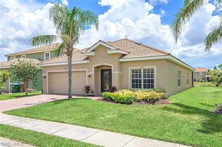 2120 Cape Heather Circle Cape Coral, FL 33991