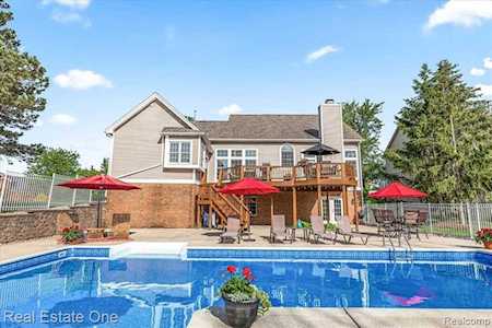 16078 Silverwood Dr Fenton Twp, MI 48430