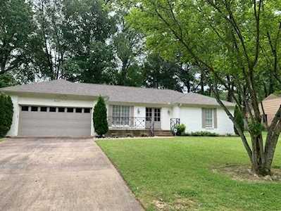 8029 Breezy Creek Rd Germantown, TN 38138