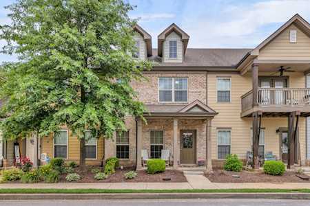 2809 Sterlingshire Dr Murfreesboro, TN 37128