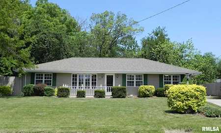 2429 W Huntington Dr Peoria, IL 61614