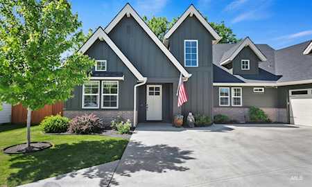 2723 S Simsbury Ln Boise, ID 83709