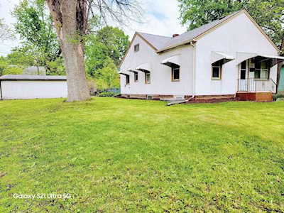 1985 Nortonia Avenue Saint Paul, MN 55119