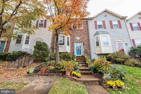 14006 Adolphus Dr Centreville, VA 20121