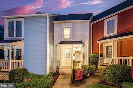 1666 Whisperhill Dr Reston, VA 20194