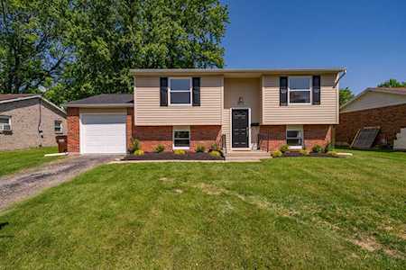 825 Moccasin Trl Xenia, OH 45385