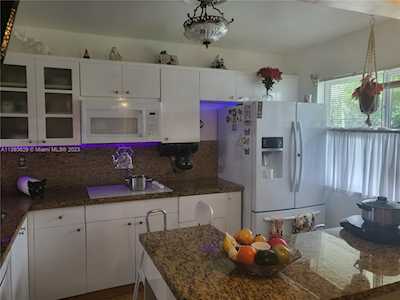 3501 Inverrary Dr #103 Lauderhill, FL 33319