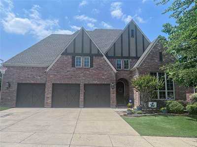8501 Silverleaf Circle Lantana, TX 76226