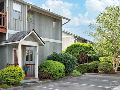 484 Windswept Dr Asheville, NC 28801