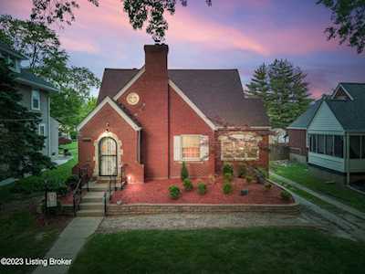 4615 Southcrest Dr Louisville, KY 40215
