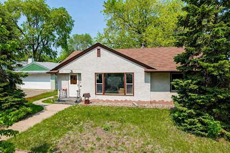 989 Van Buren Avenue Saint Paul, MN 55104