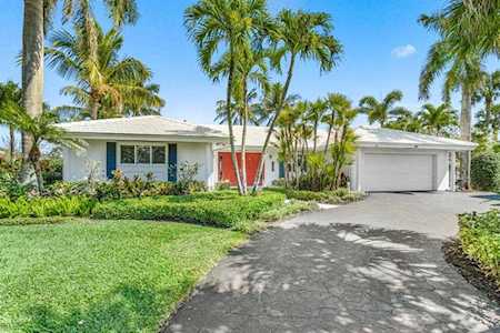 242 Golfview Drive Tequesta, FL 33469