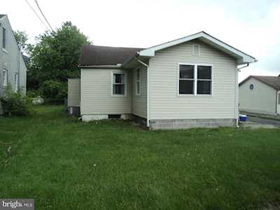 5543 Dupont Pky Smyrna, DE 19977