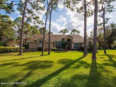 3965 Turkey Point Drive Melbourne, FL 32934