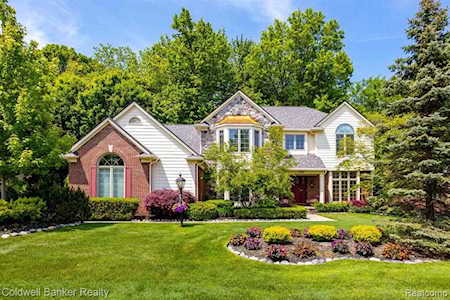 40156 N Woodside Dr Northville Twp, MI 48168