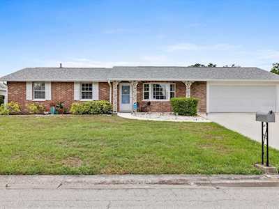 805 Melody Ln Bradenton, FL 34207