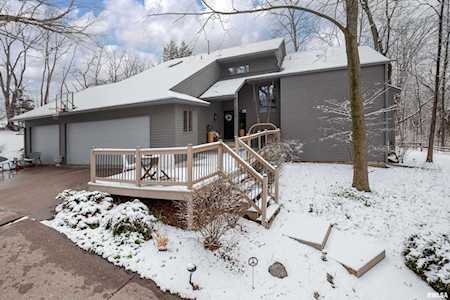 6125 Shadowbrook Dr Bettendorf, IA 52722