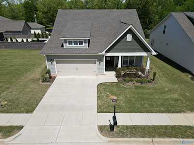 7061 Meadow Way Lane Owens Cross Roads, AL 35763