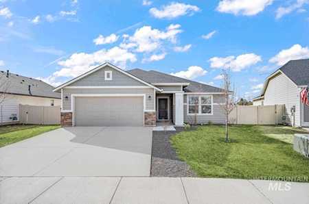 6311 N Seawind Avenue Meridian, ID 83646