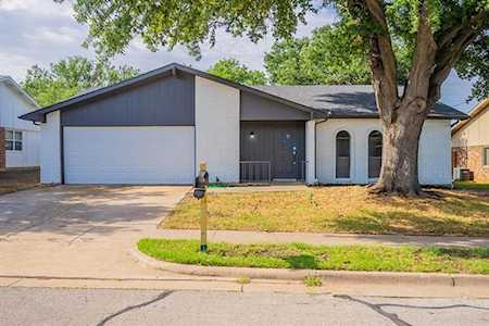 705 Spring Forest Drive Bedford, TX 76021