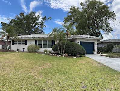 3055 Glen Oak Ave N Clearwater, FL 33759
