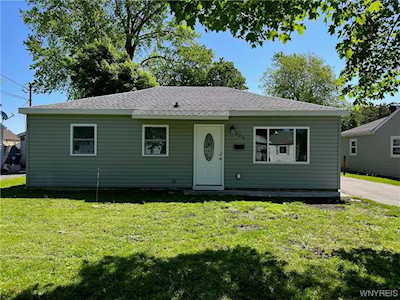 629 70th St Niagara Falls, NY 14304