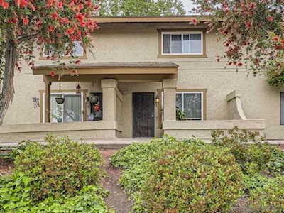 9043 Fanita Rancho Road Santee, CA 92071
