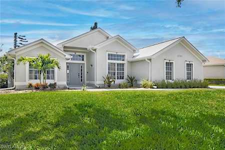 11784 Lady Anne Circle Cape Coral, FL 33991