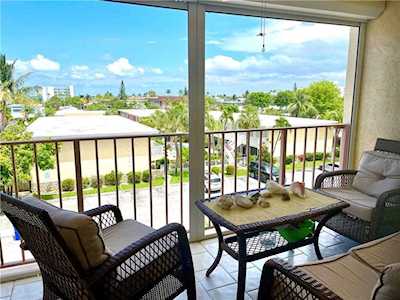 4629 Poinciana St #415 Lauderdale By The Sea, FL 33308