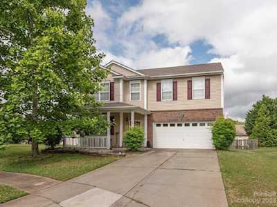7409 Leahurst Ct Matthews, NC 28105