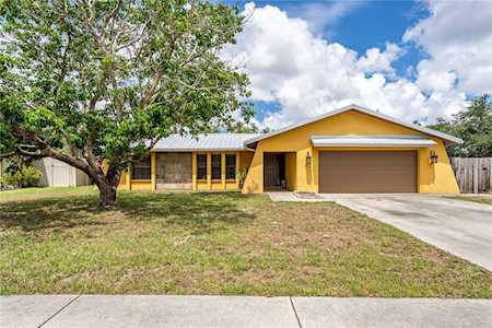 5800 Countrywood Dr Sarasota, FL 34232