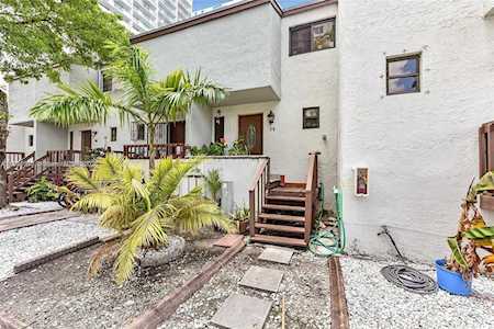 1901 NW S River Dr #43-E Miami, FL 33125