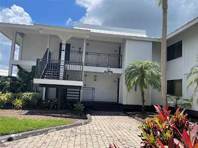 4774 Fox Hunt Dr #102 Wesley Chapel, FL 33543