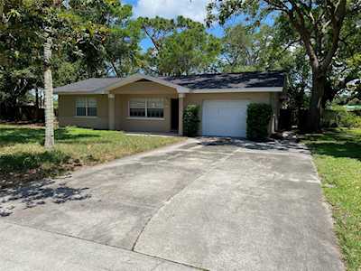 2014 Pinehurst Dr Clearwater, FL 33763