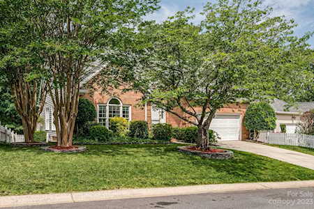 6124 Tuskan Dr Charlotte, NC 28270