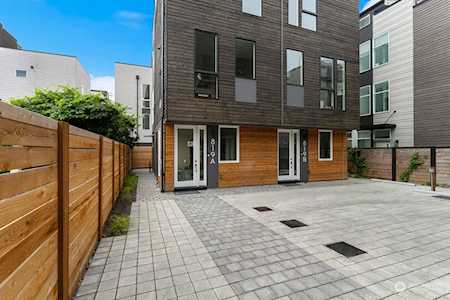 819 NW 54th St #A Seattle, WA 98107