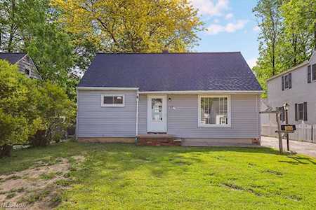 169 Brookfield Rd Avon Lake, OH 44012